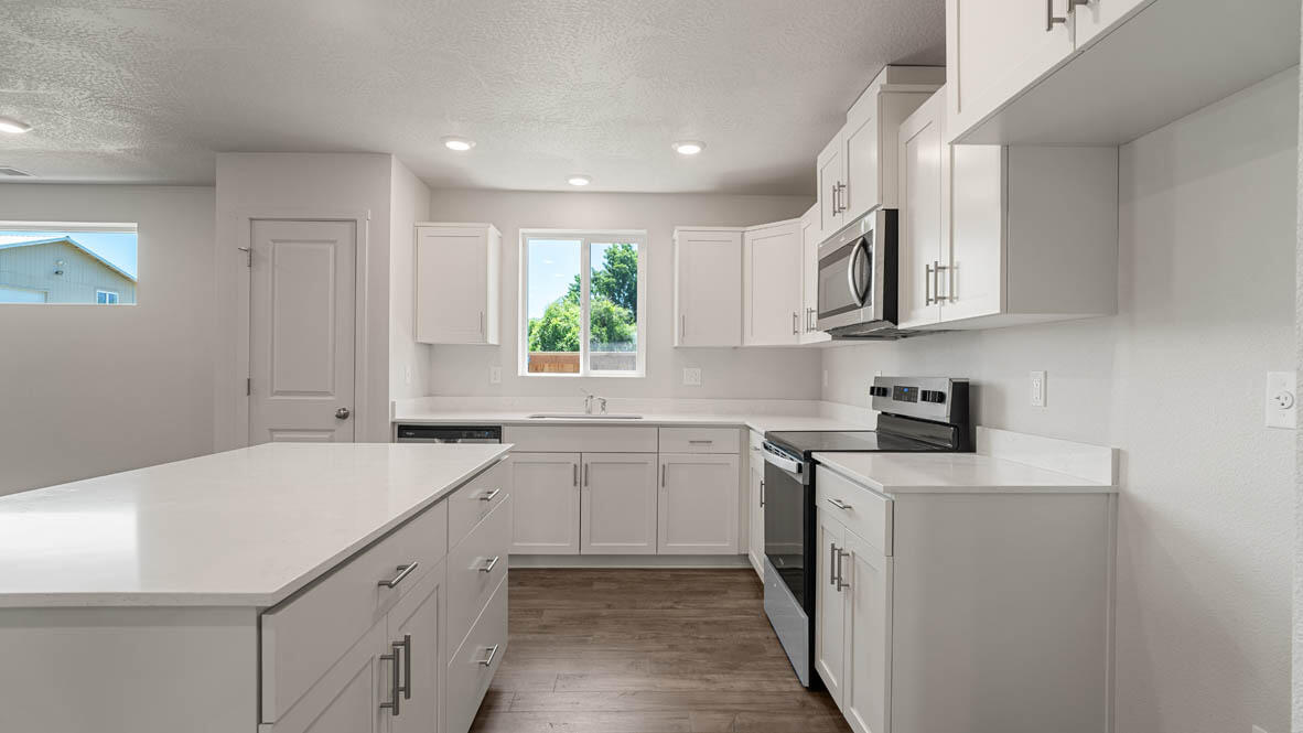 2627 Addysen Pk Way Medford, OR 97501 - Photo 7 of 27