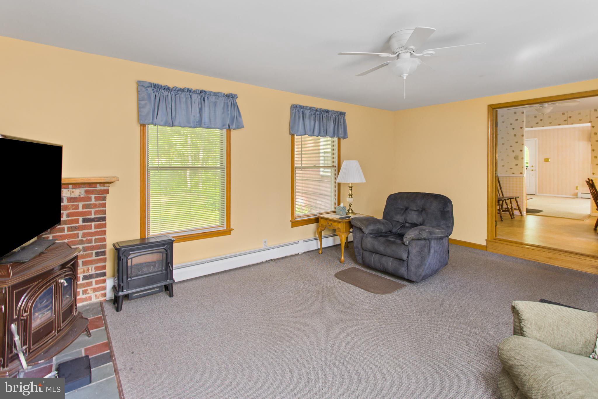 1025 Hedding Jacksonville Road Bordentown, NJ 08505 - Photo 11 of 32
