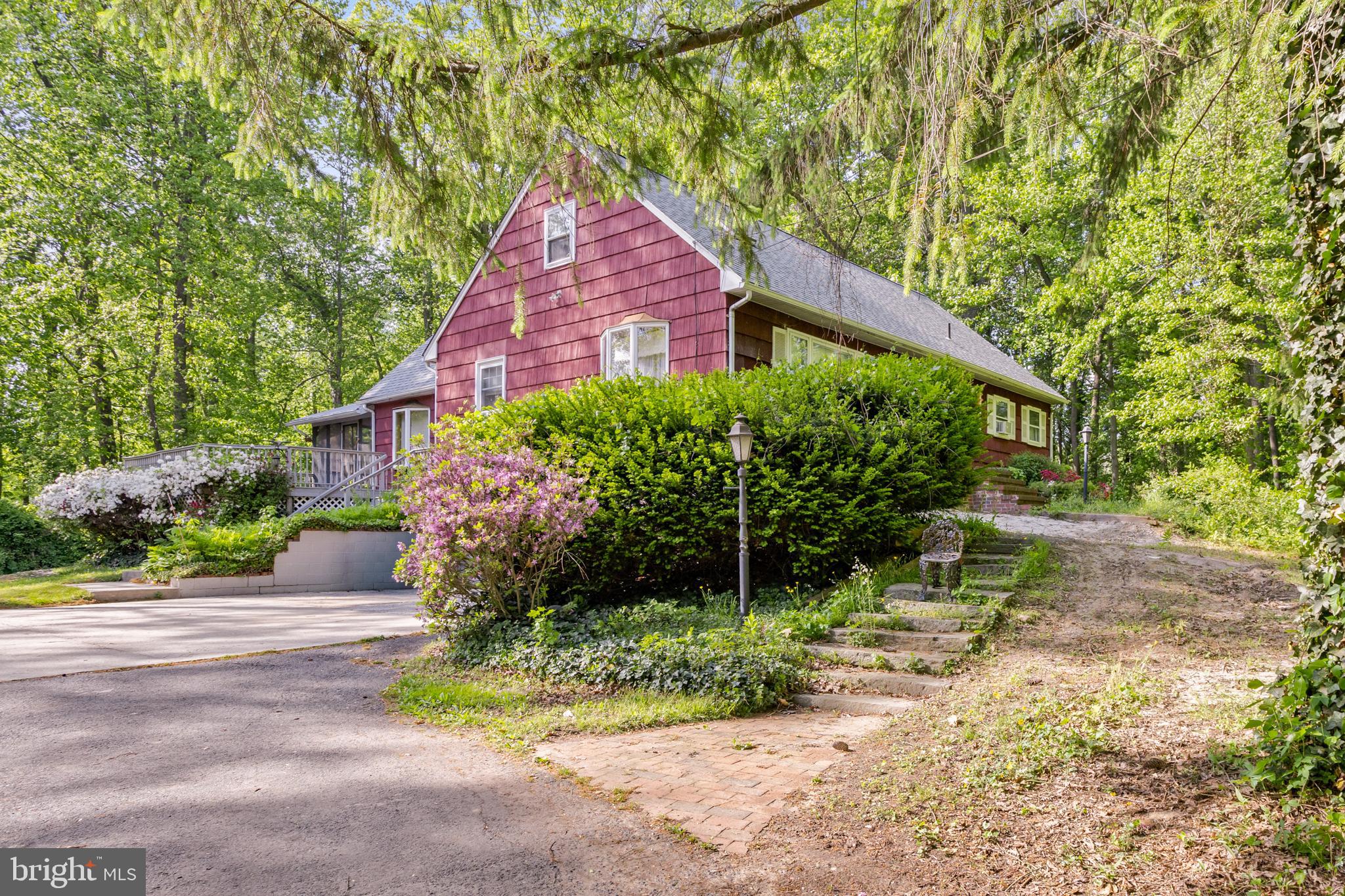 1025 Hedding Jacksonville Road Bordentown, NJ 08505 - Photo 2 of 32
