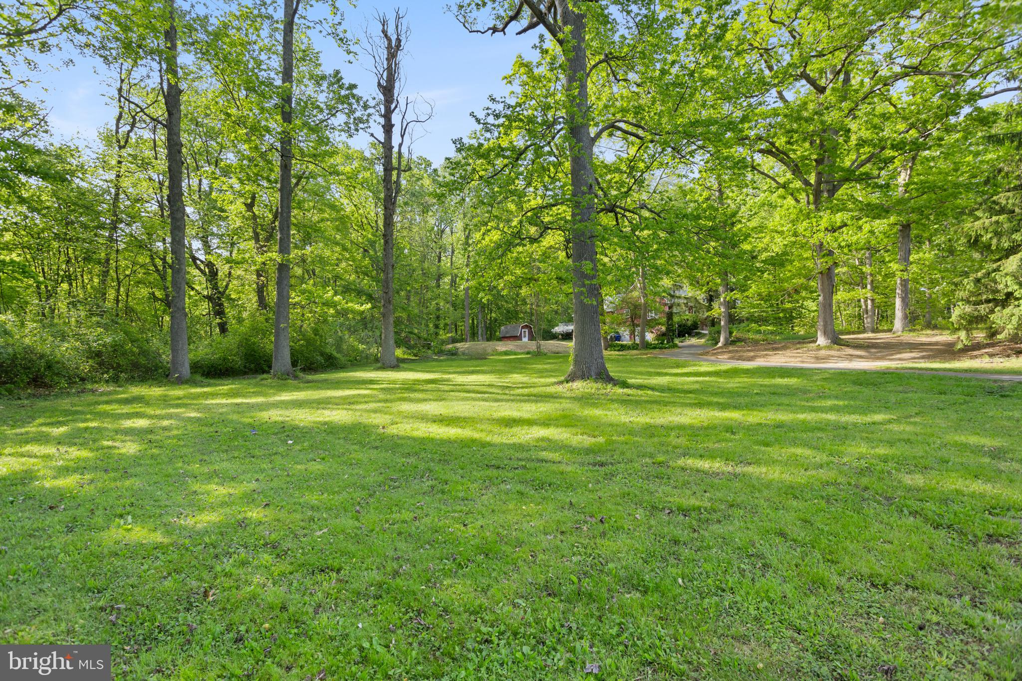 1025 Hedding Jacksonville Road Bordentown, NJ 08505 - Photo 5 of 32