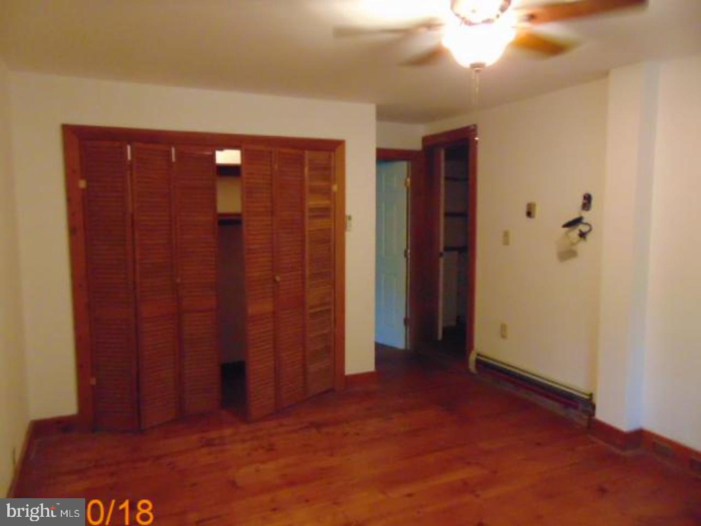 433 Bridgeboro Road Moorestown, NJ 08057 - Photo 20 of 24 an empty room with closet area