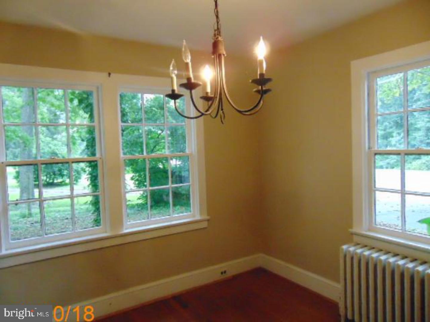 433 Bridgeboro Road Moorestown, NJ 08057 - Photo 23 of 24 a window in a room