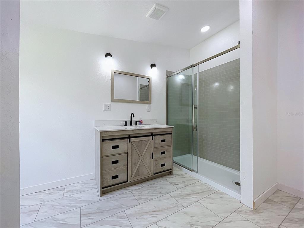 12717 Farmettes Road Lakeland, FL 33809 - Photo 10 of 24 Gallery Image 10