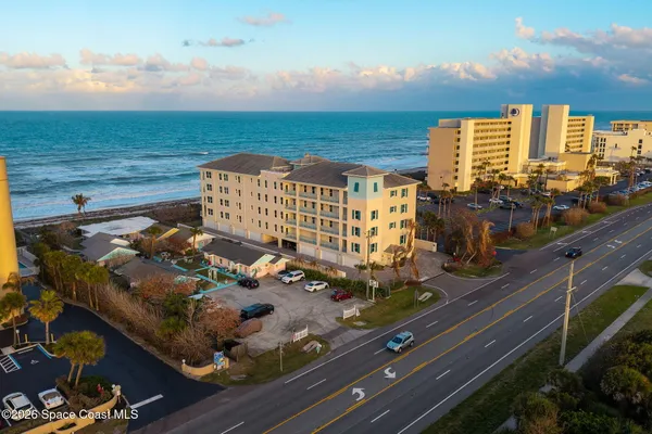 $699,000 | 1725 North Hwy A1A, Unit 304, Indialantic, FL 32903