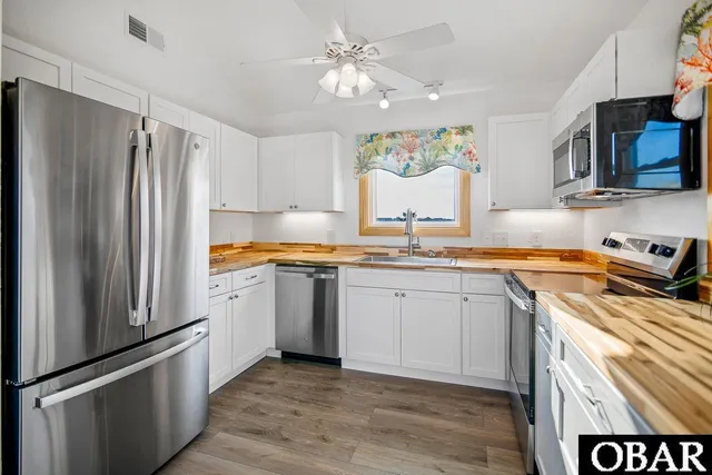 $1,079,000 | 305 East Martin Street, Kill Devil Hills, NC 27948