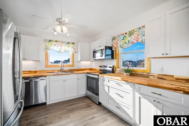 $1,079,000 | 305 East Martin Street, Kill Devil Hills, NC 27948