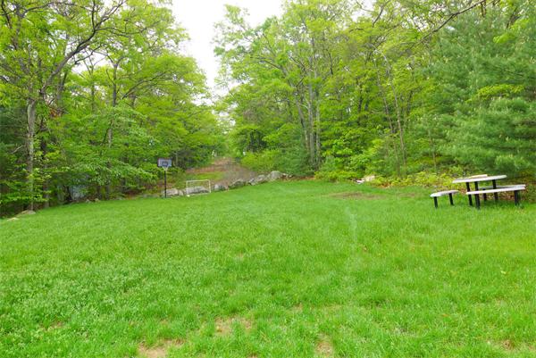 176 Fox Hill Road Burlington, MA 01803 - Photo 18 of 20 Gallery Image 18