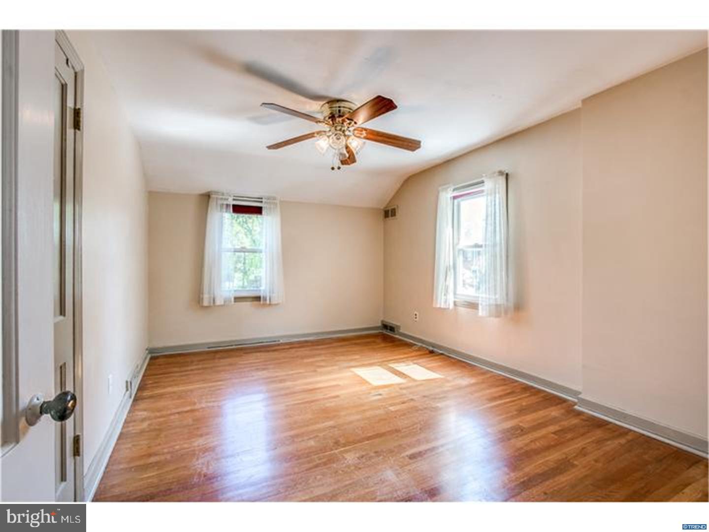 33 Vilone Road Elsmere, DE 19805 - Photo 11 of 25 Gallery Image 11