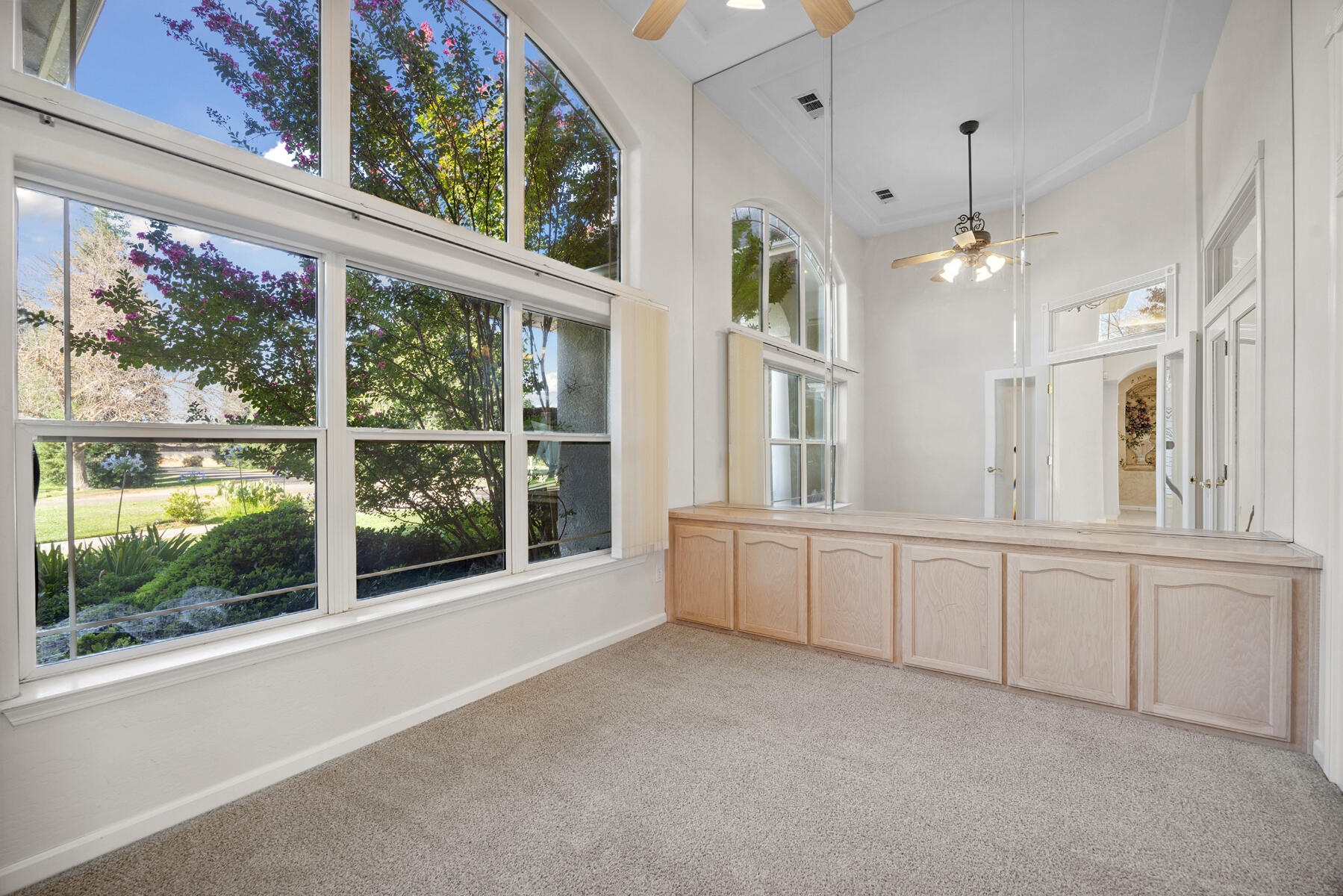1163 North Belmont Road Exeter, CA 93221 - Photo 12 of 81 12 - Formal Diningroom (Pic 1)