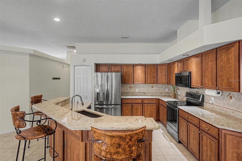 1331 Trimaran Place Trinity, FL 34655 - Photo 10 of 54