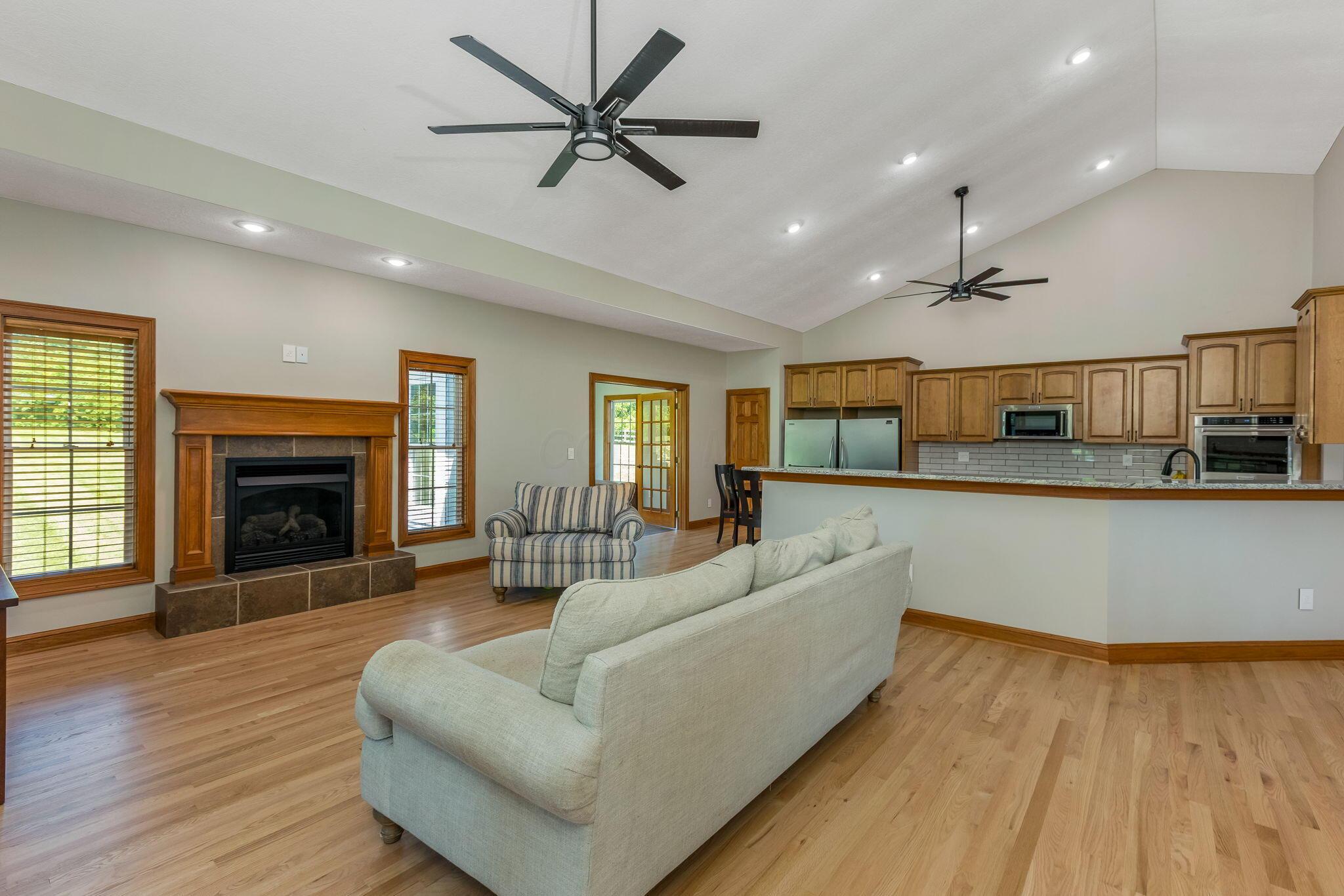 11925 Lockbourne Eastern Road Ashville, OH 43103 - Photo 14 of 106 14-web-or-mls-G02A3047
