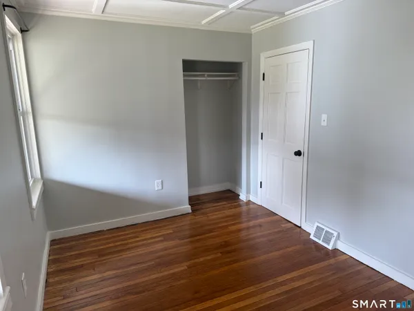 $1,500 | 159 Hickory Street, Norwich, CT 06360