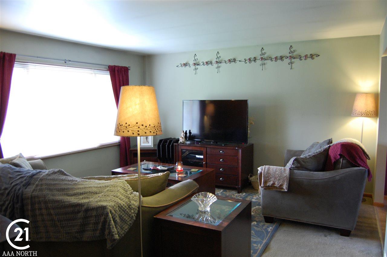 2899 Simpson Drive Rochester Hills, MI 48309 - Photo 2 of 12