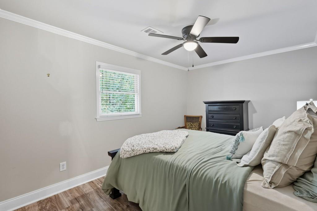 3810 Hardy Place Gainesville, GA 30506 - Photo 20 of 34 a bedroom with a bed and a window
