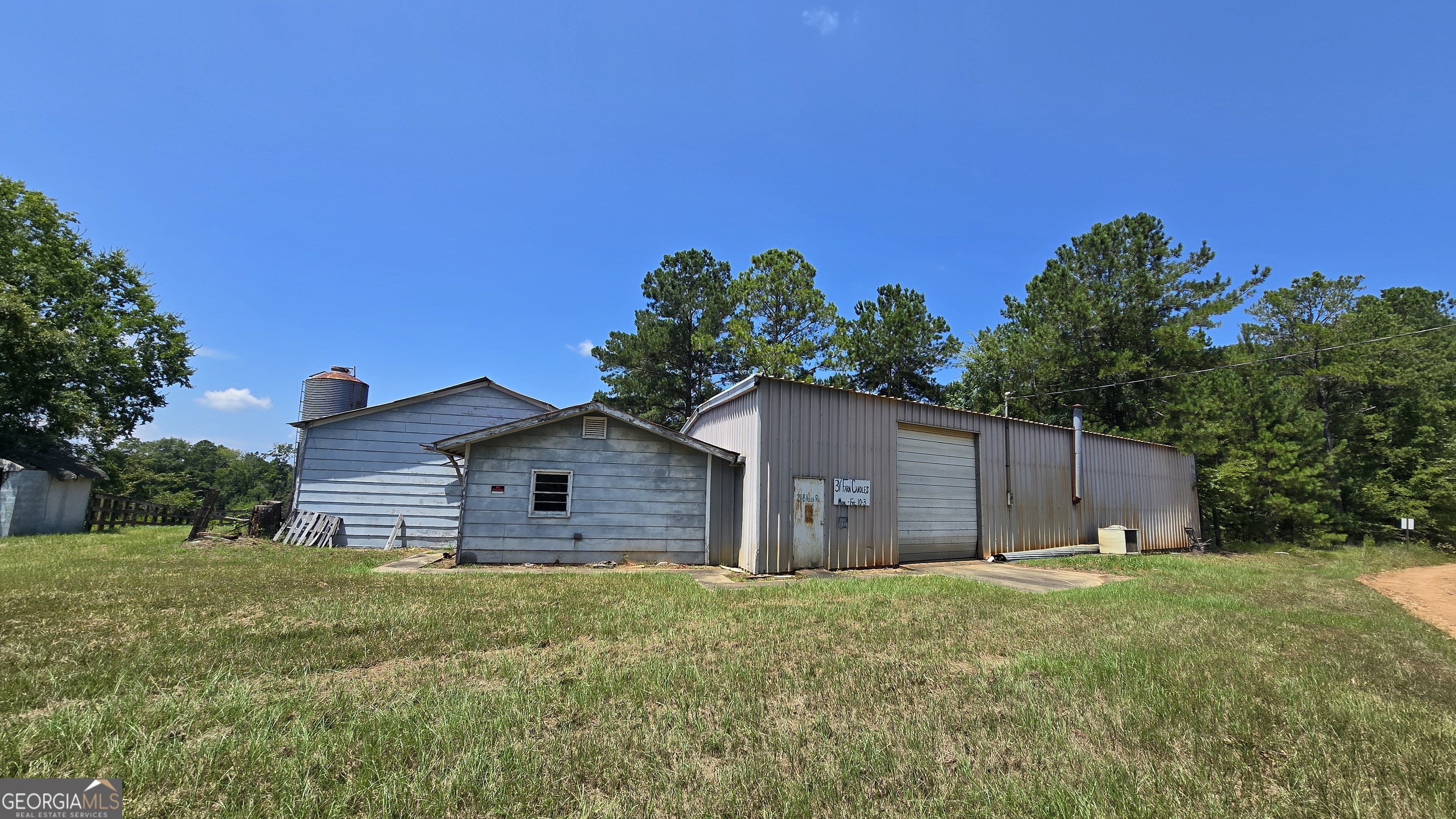 361 Allen Road Musella, GA 31066 - Photo 8 of 41 a view of a backyard