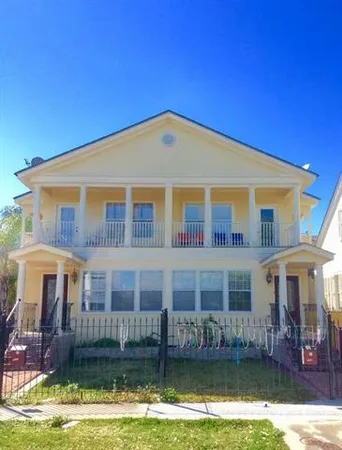 $3,600 | 1120 Valence Street, New Orleans, LA 70115