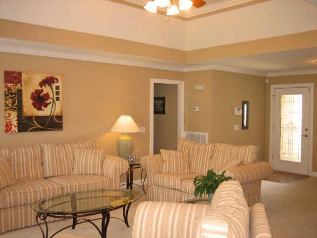 136 Fieldstone Lane Springfield, TN 37172 - Photo 13 of 18 HUGE Great Room with High Tray ceilings and recessed lighting.