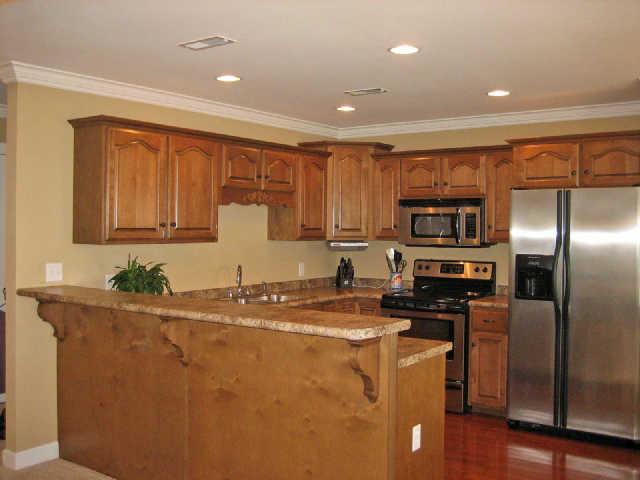136 Fieldstone Lane Springfield, TN 37172 - Photo 8 of 18 Beautiful Cabinets and lots of them. Breakfast Bar too