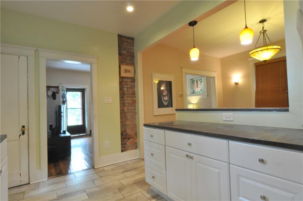 3534 Ridgway Street Pittsburgh, PA 15213 - Photo 10 of 25 Gallery Image 10