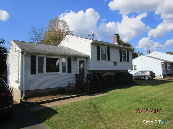 $3,200 | 49 Costanzo Court, Hamden, CT 06518