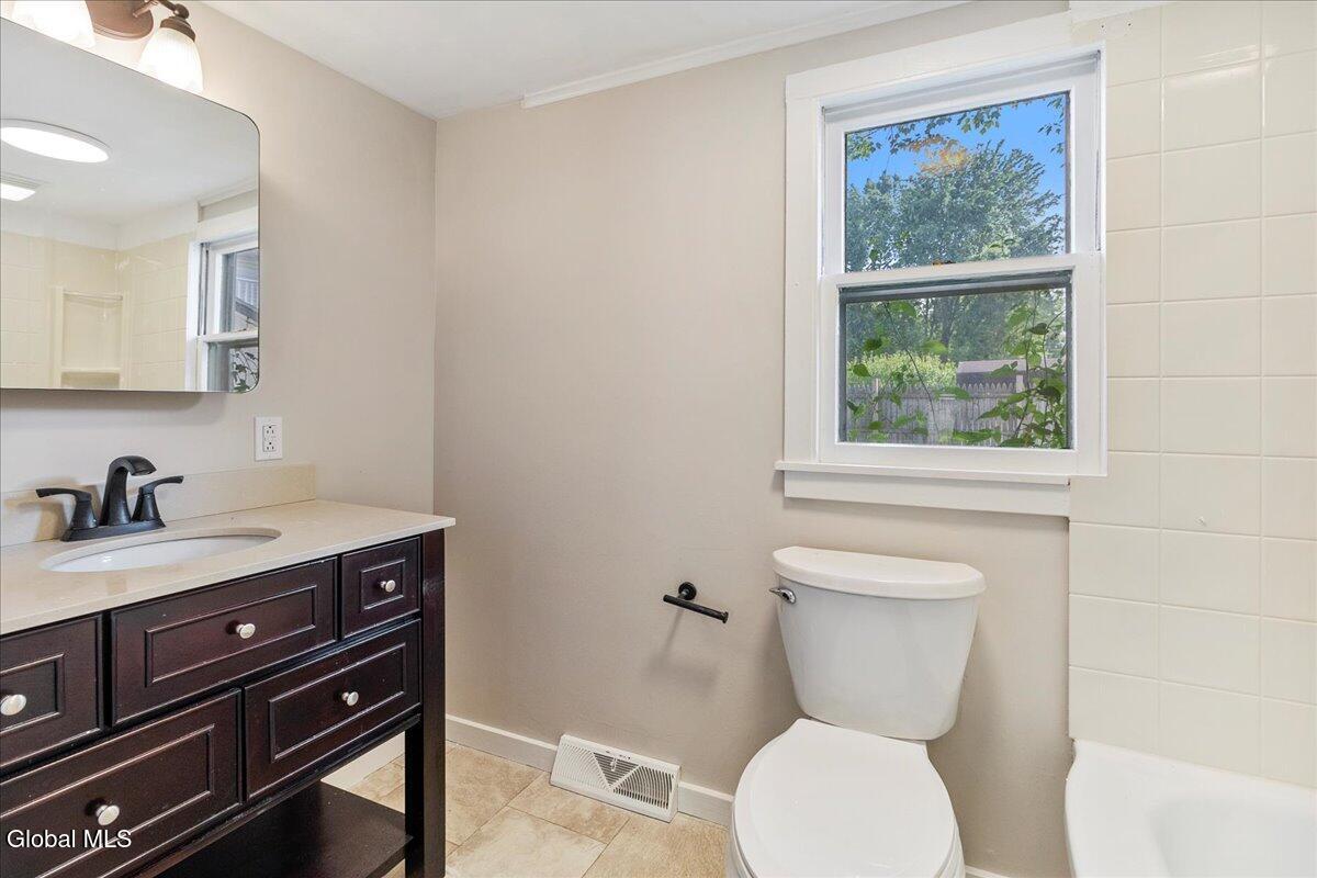 41 Virginia Avenue, Unit 2 Colonie, NY 12205 - Photo 13 of 17 22-IMG_1192