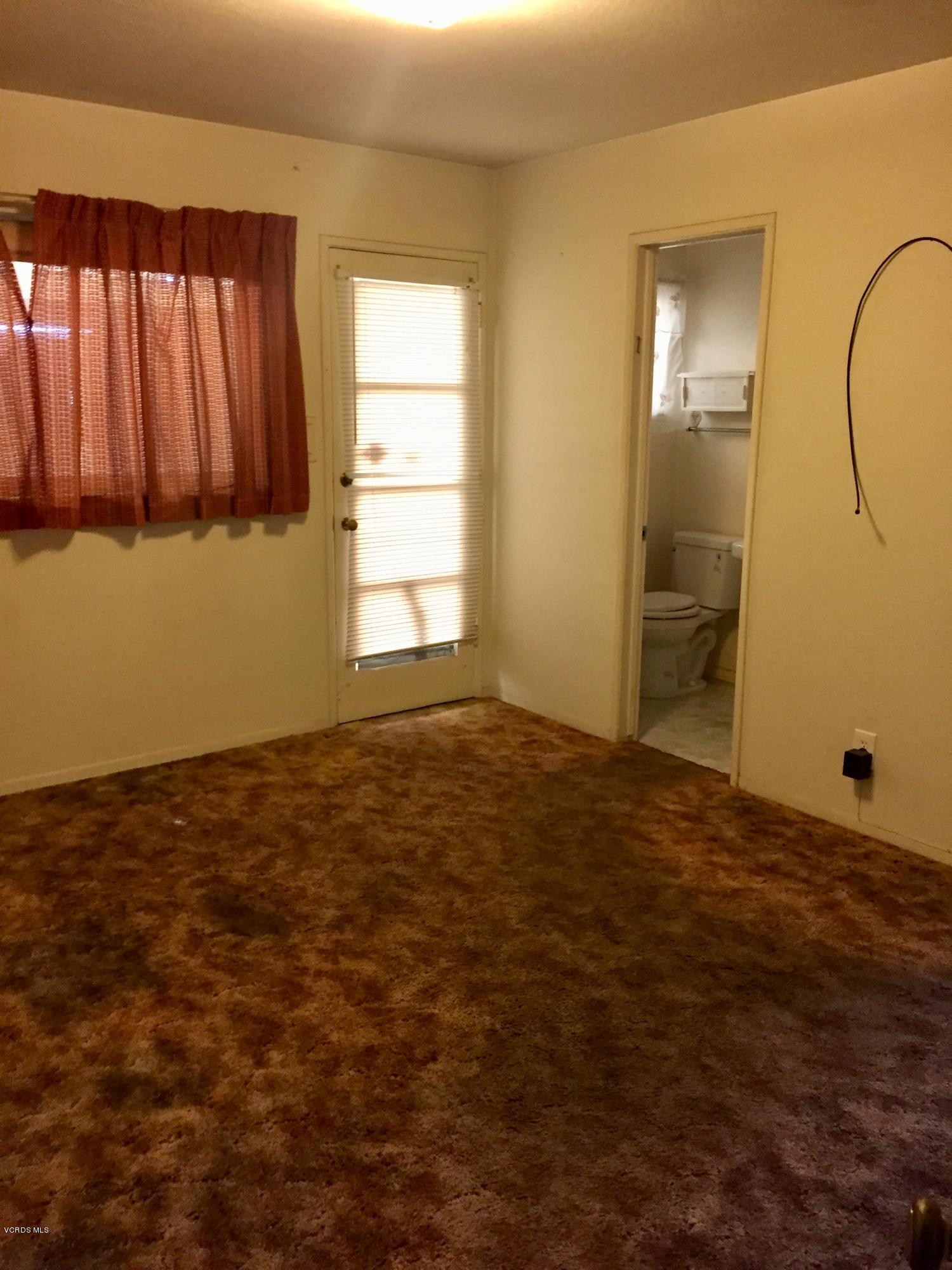 3033 G Street Oxnard, CA 93033 - Photo 11 of 11 IMG_E3204