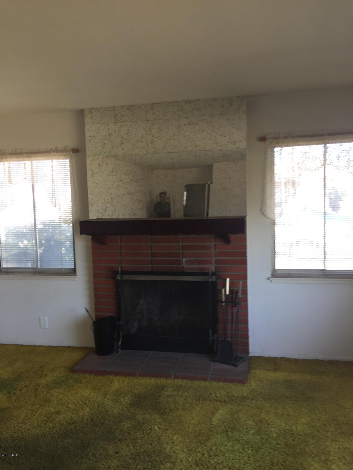 3033 G Street Oxnard, CA 93033 - Photo 3 of 11 IMG_3196