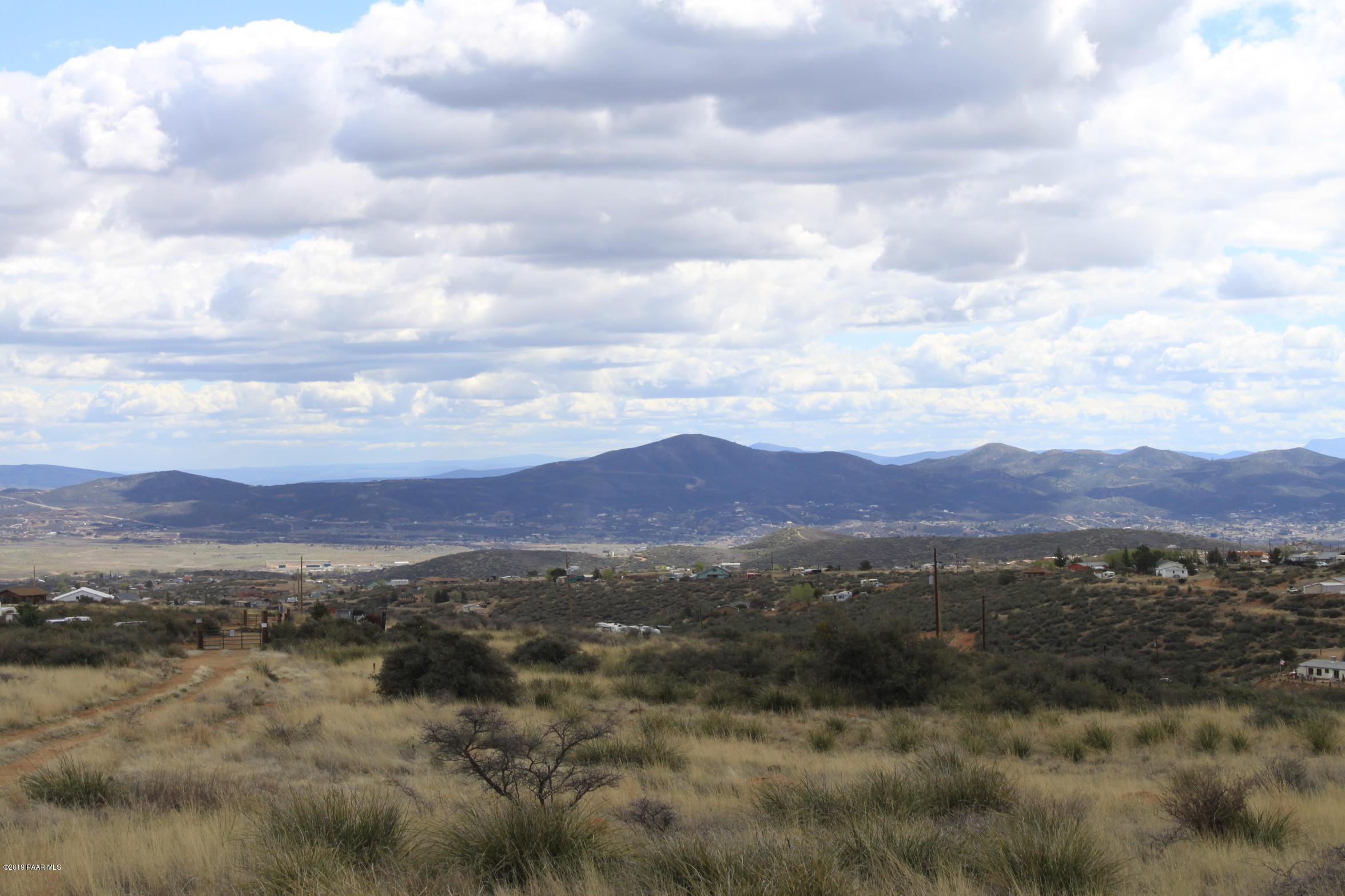 9240 Wolf Road Dewey-Humboldt, AZ 86327 - Photo 11 of 14 a view of mountains and valleys
