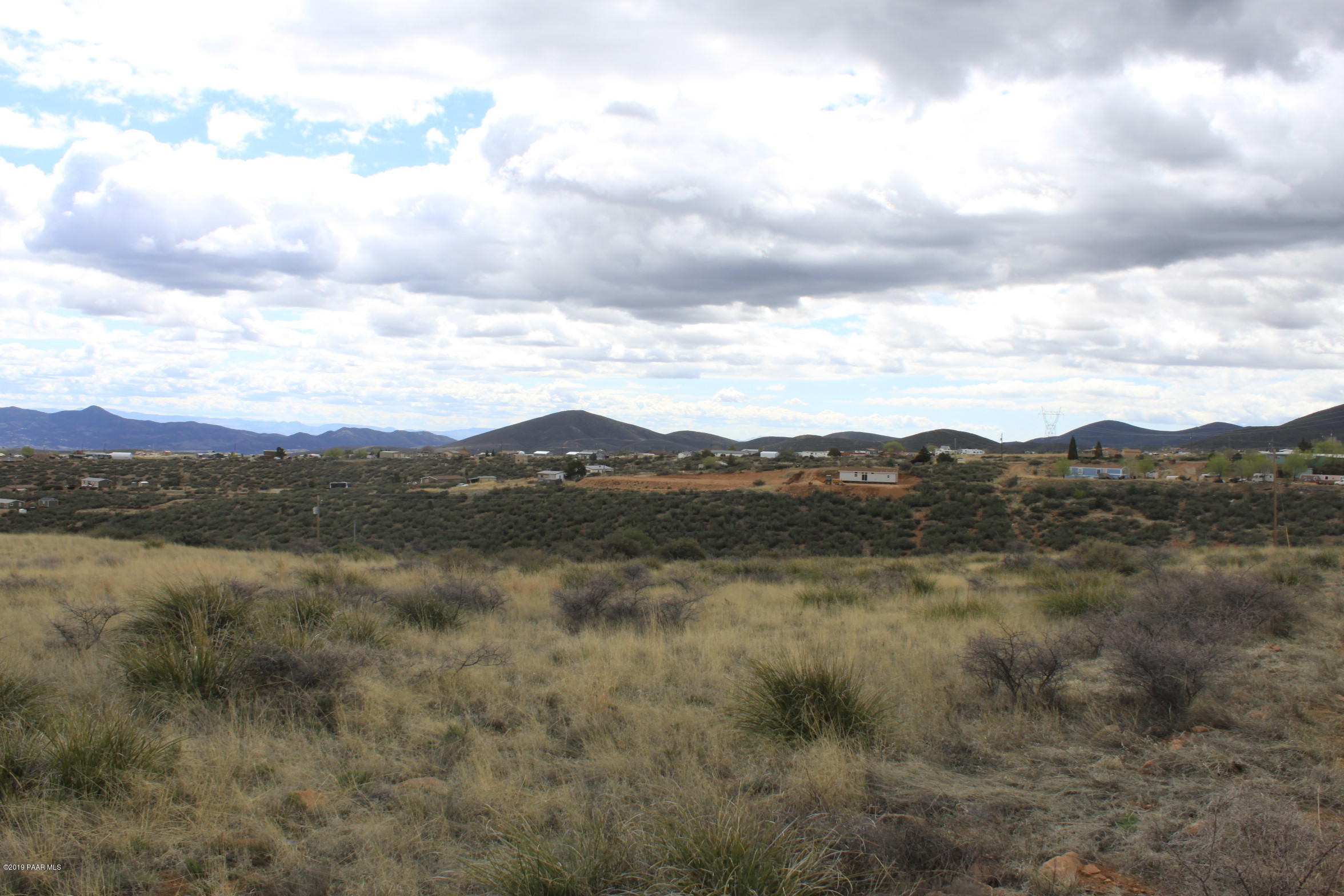 9240 Wolf Road Dewey-Humboldt, AZ 86327 - Photo 7 of 14 a view of lake with mountain