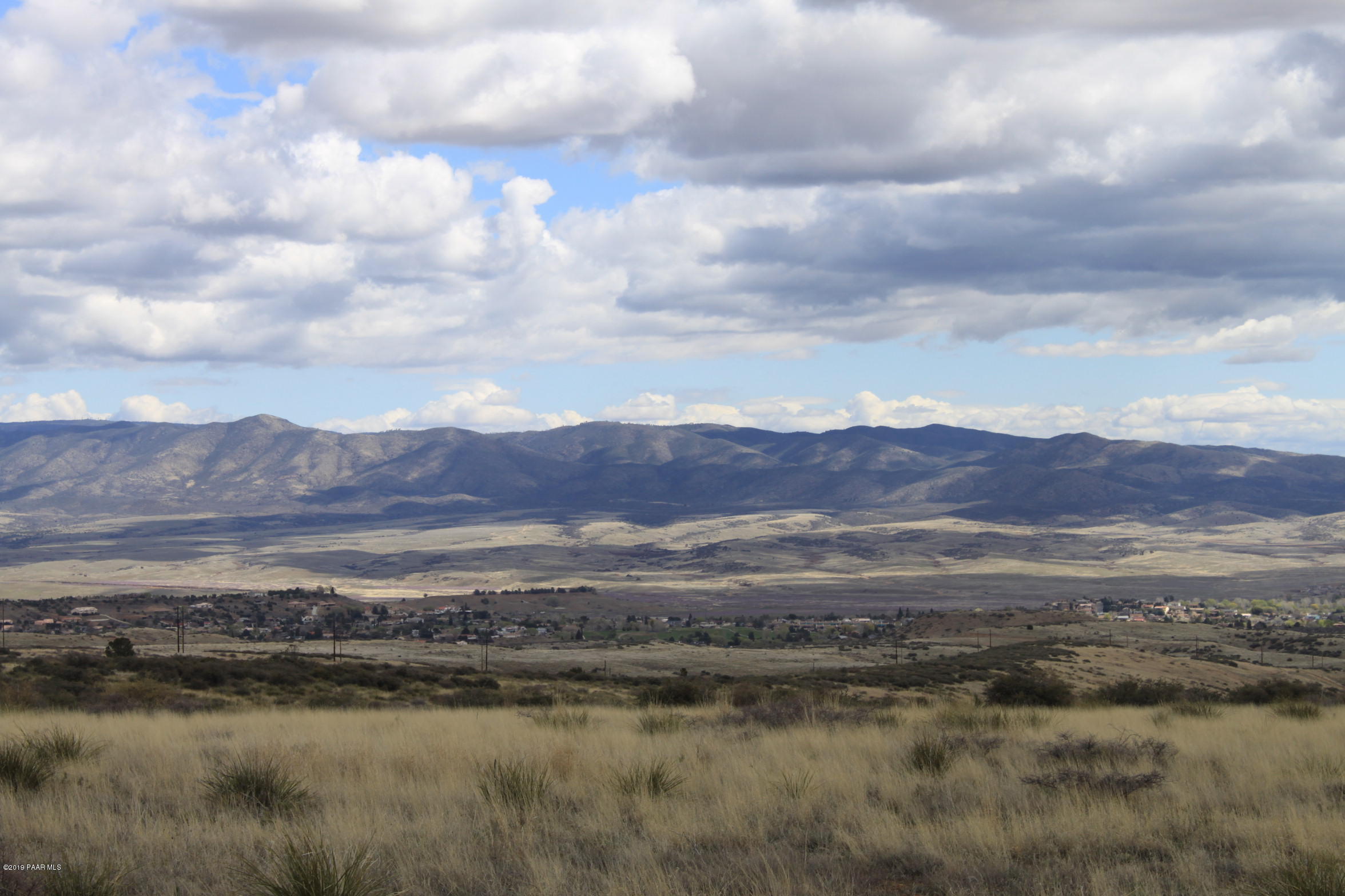 9240 Wolf Road Dewey-Humboldt, AZ 86327 - Photo 8 of 14 a view of ocean and mountain