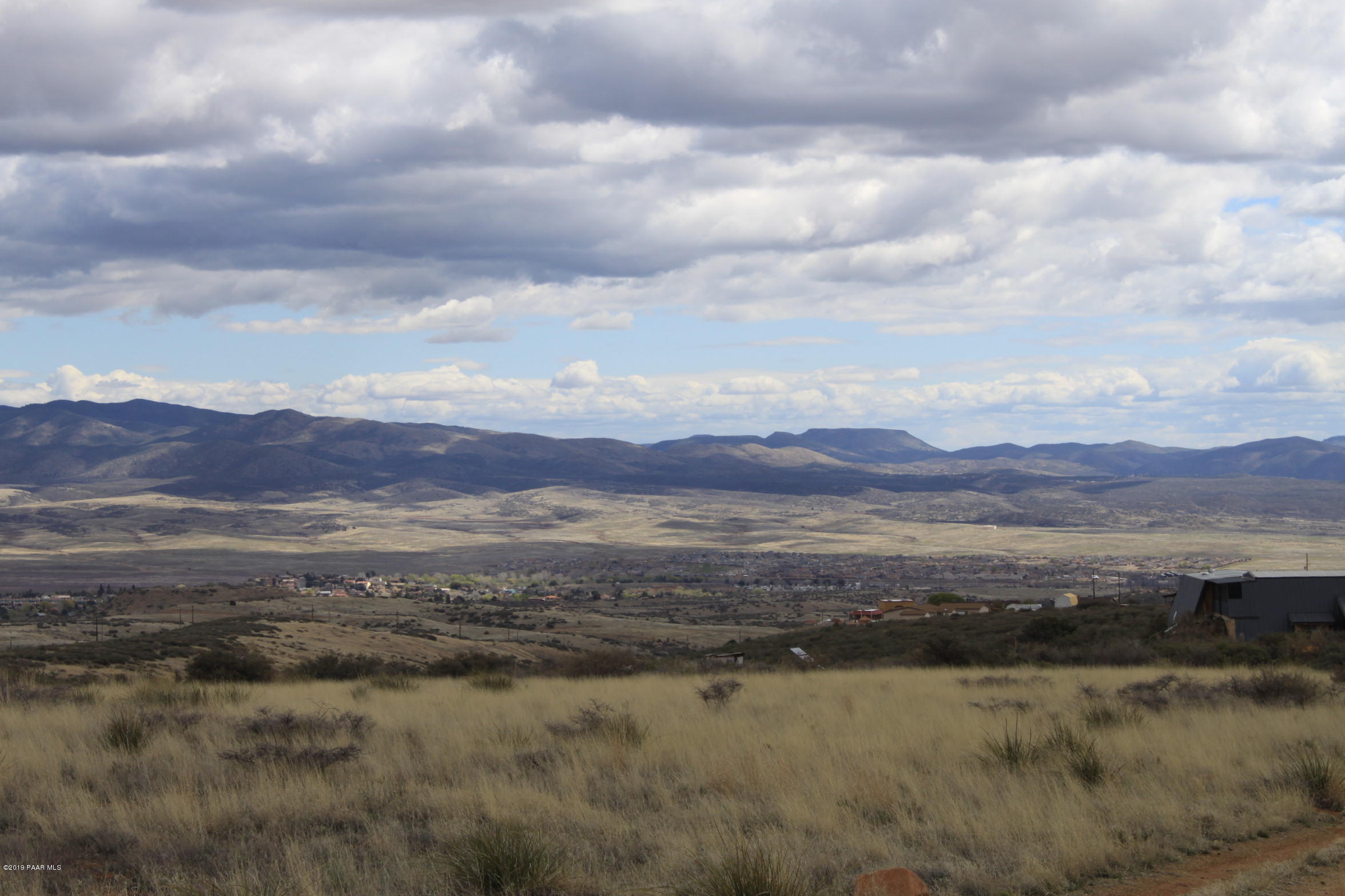 9240 Wolf Road Dewey-Humboldt, AZ 86327 - Photo 9 of 14 a view of an ocean and a mountain