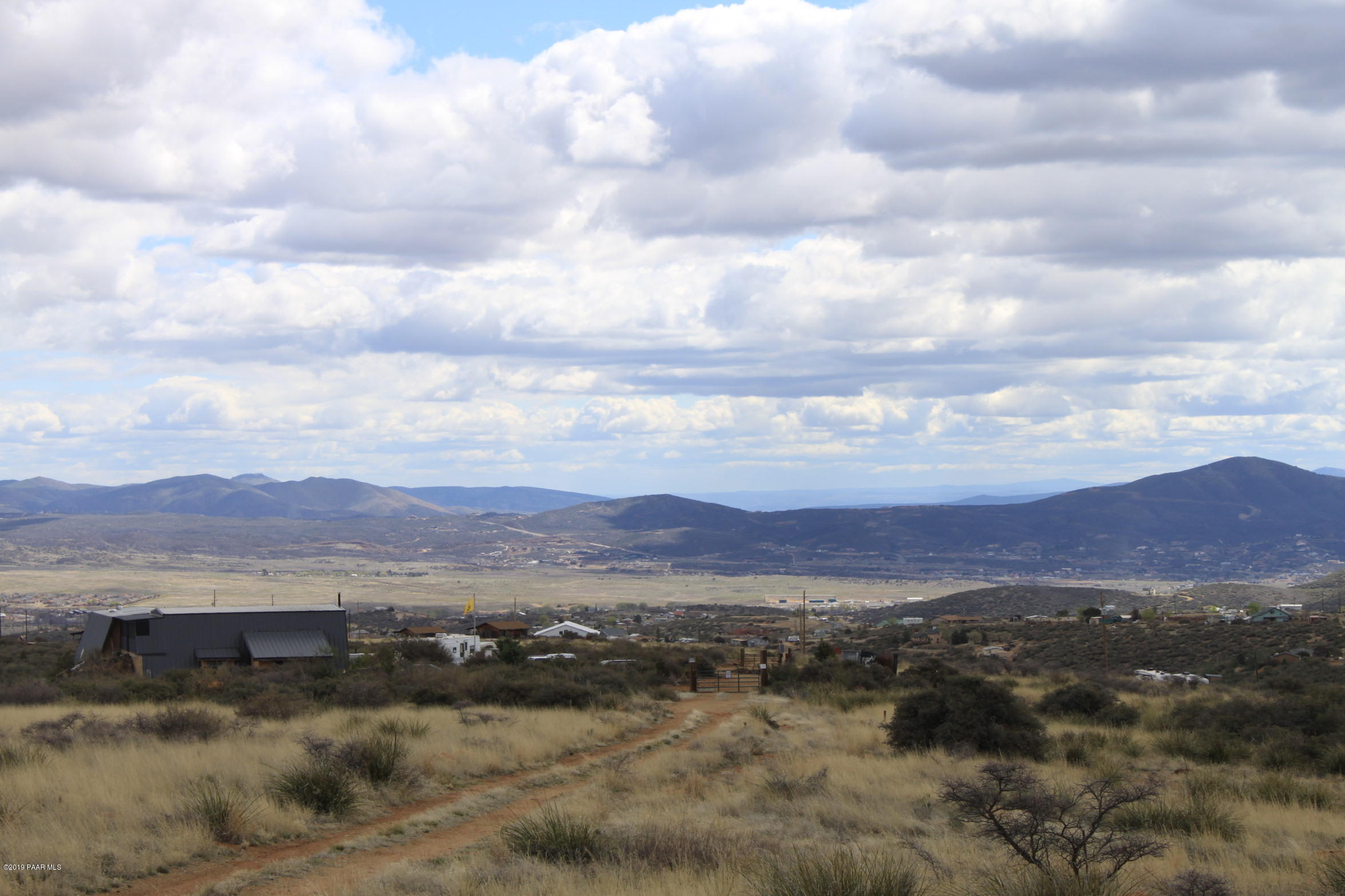 9240 Wolf Road Dewey-Humboldt, AZ 86327 - Photo 10 of 14 a view of mountains and valleys