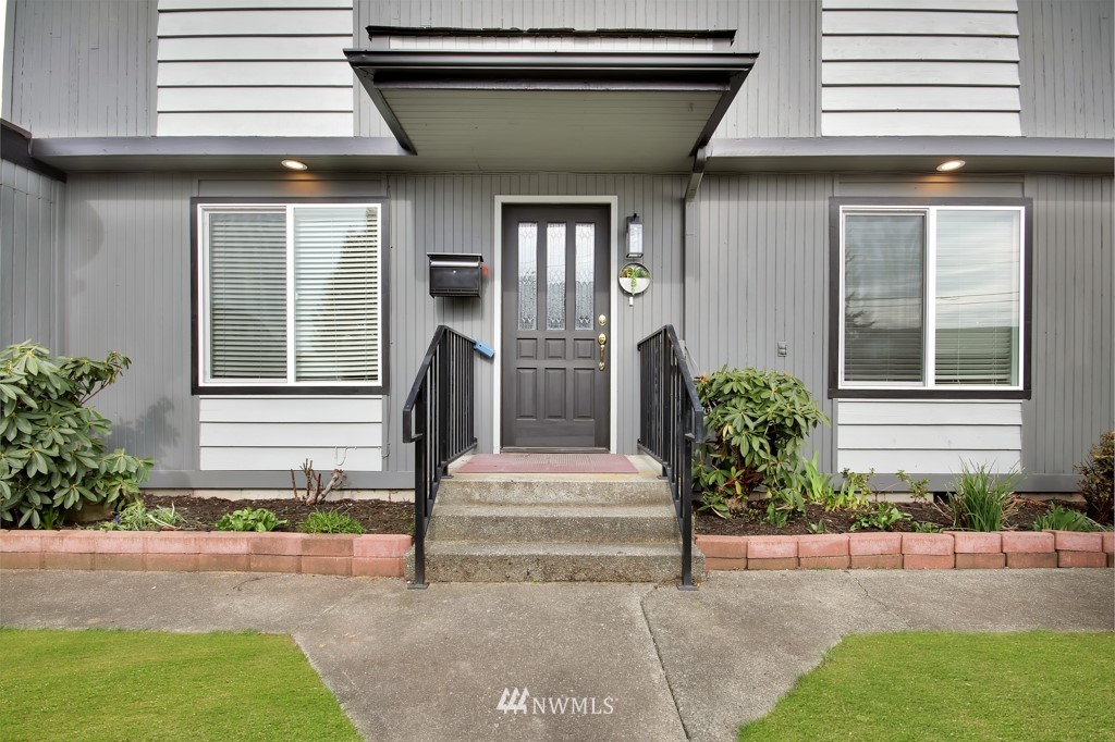 1311 Silver Street Sumner, WA 98390 - Photo 2 of 38 Gallery Image 2