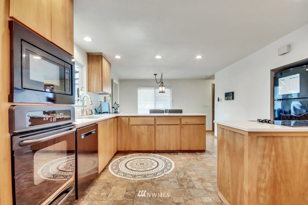 1311 Silver Street Sumner, WA 98390 - Photo 13 of 38 Gallery Image 13