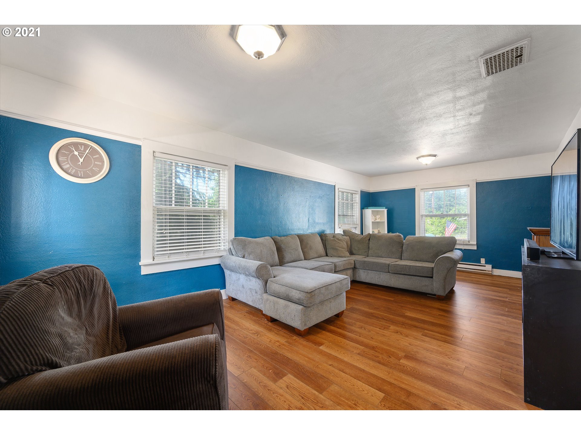 16039 Southeast Johnson Road Clackamas, OR 97015 - Photo 12 of 25 Gallery Image 12