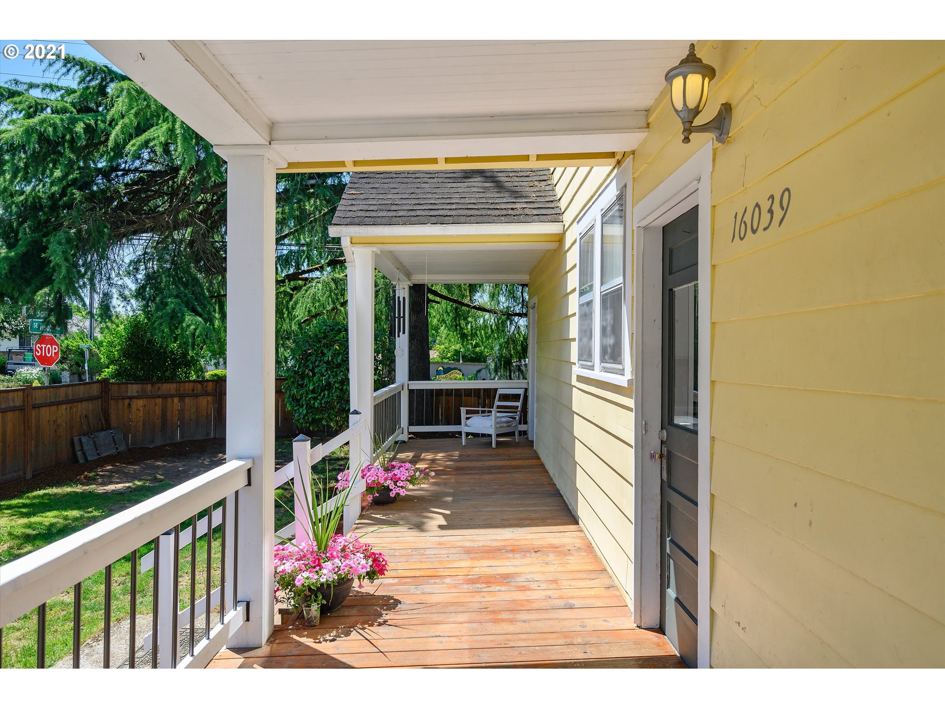 16039 Southeast Johnson Road Clackamas, OR 97015 - Photo 4 of 25 Gallery Image 4