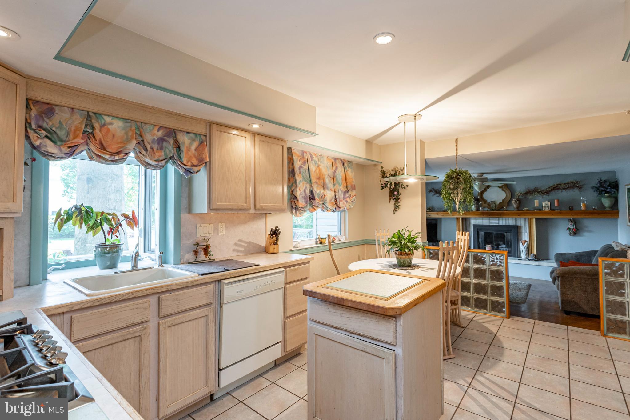 128 Morgan Road Aston, PA 19014 - Photo 12 of 45 Gallery Image 12