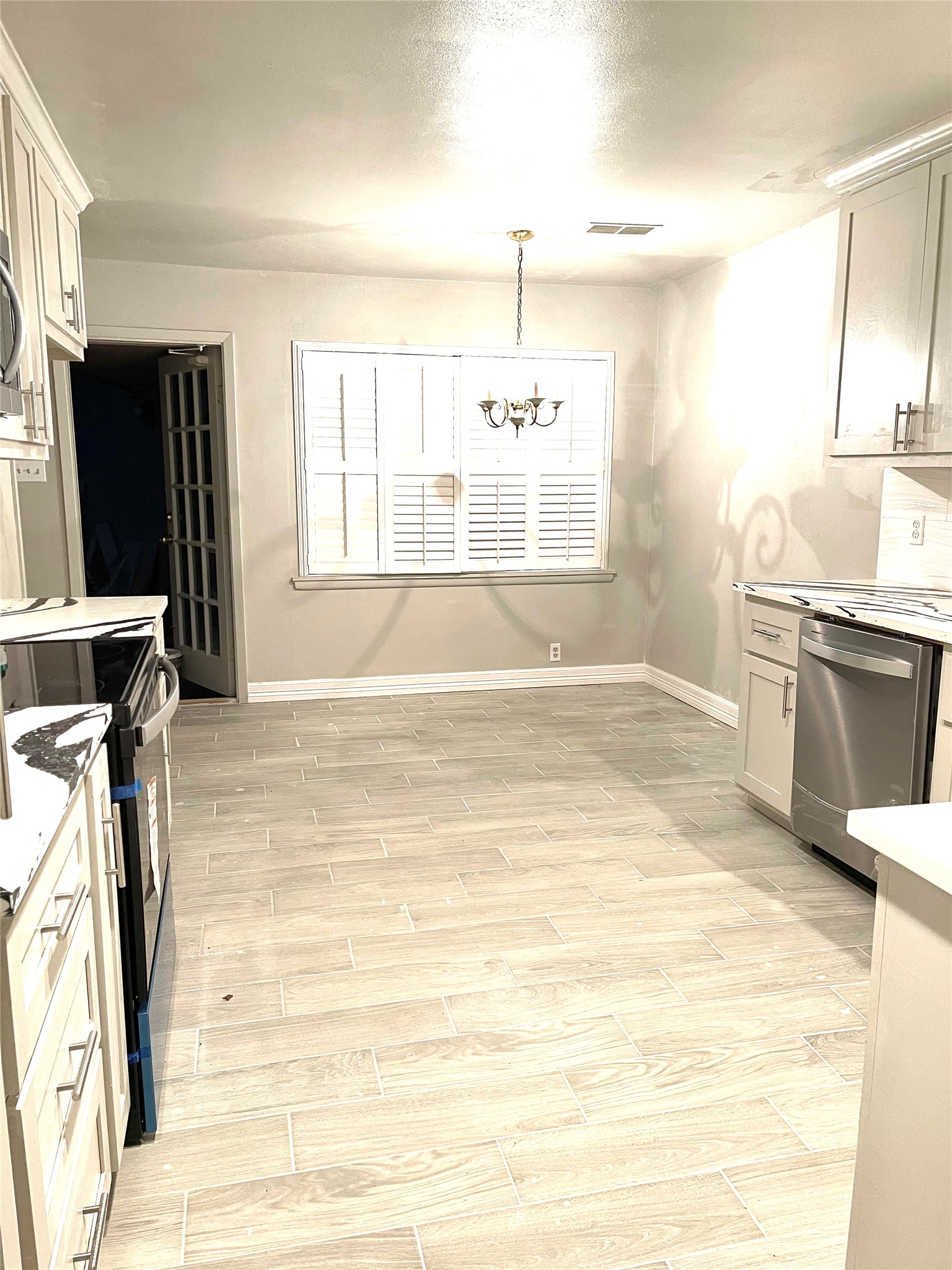 5131 Indigo Street Houston, TX 77096 - Photo 4 of 21