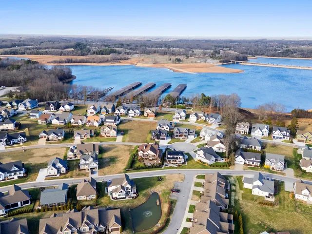 $1,579,900 | 160 WAKEBOARD Way, Winchester, TN 37398