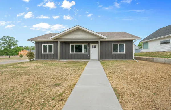$188,000 | 705 7th Avenue Northwest, Grand Rapids, MN 55744