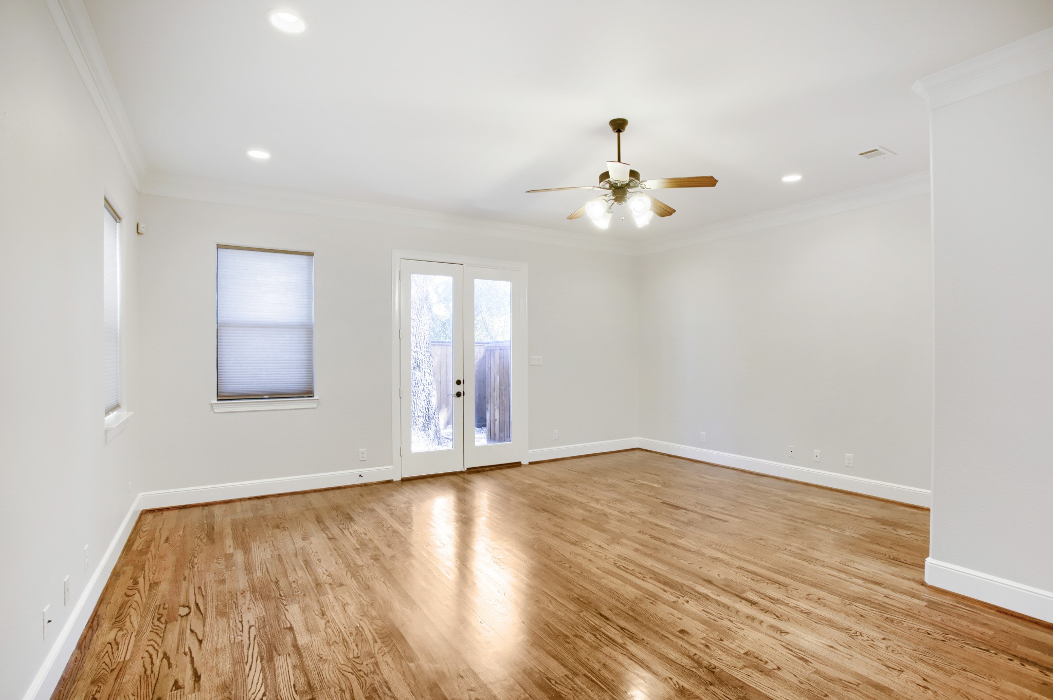1814 Edwards Street Houston, TX 77007 - Photo 5 of 28 Gallery Image 5
