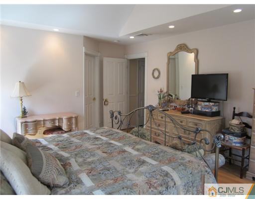 63 Spring Street Metuchen, NJ 08840 - Photo 17 of 25 Gallery Image 17