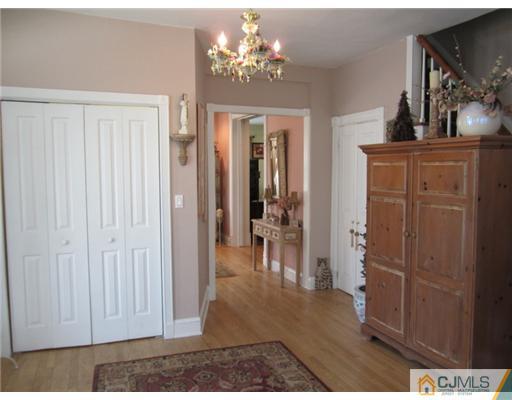 63 Spring Street Metuchen, NJ 08840 - Photo 6 of 25 Gallery Image 6