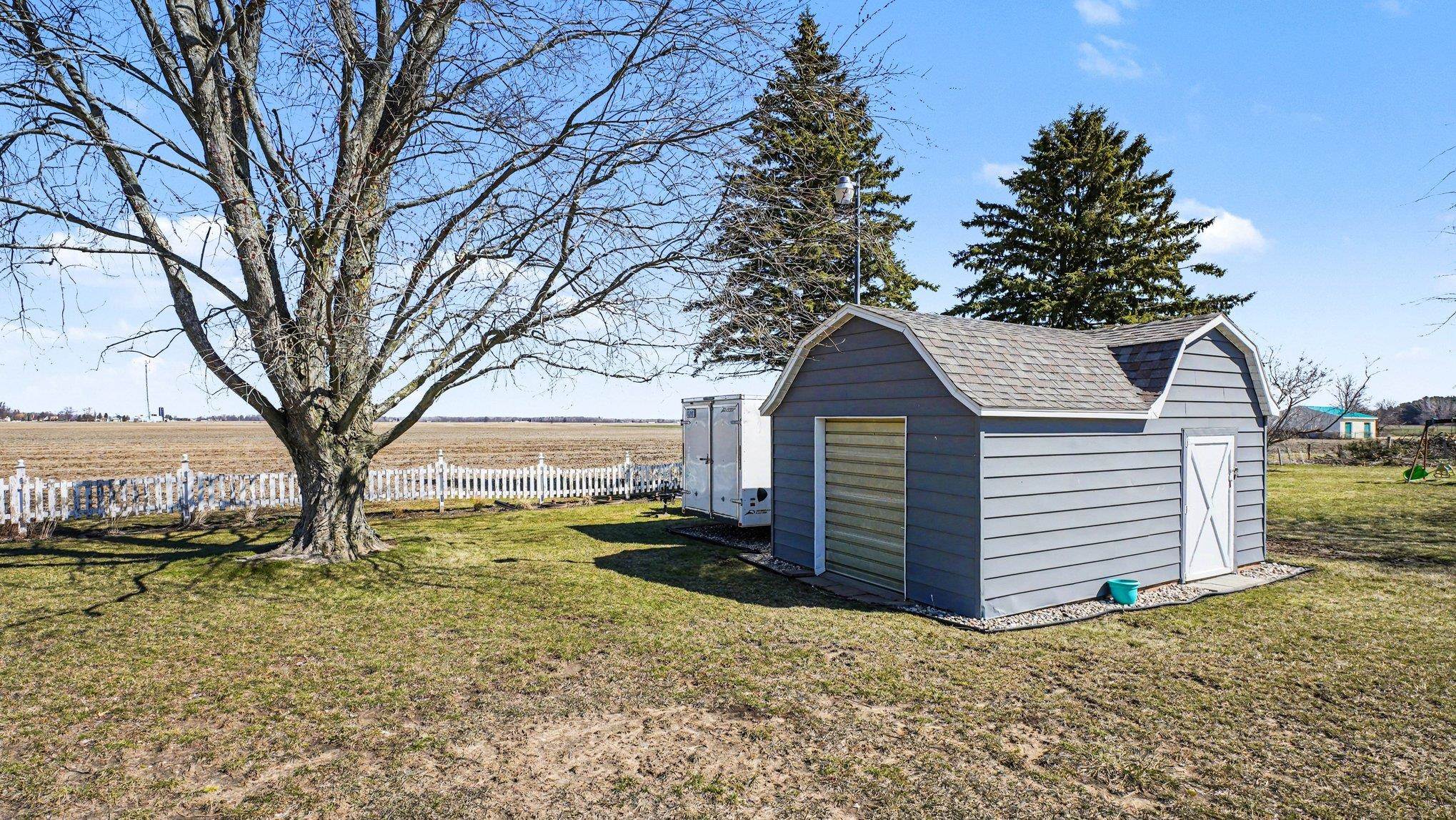 1571 East Cody Estey Road Pinconning, MI 48650 - Photo 29 of 33