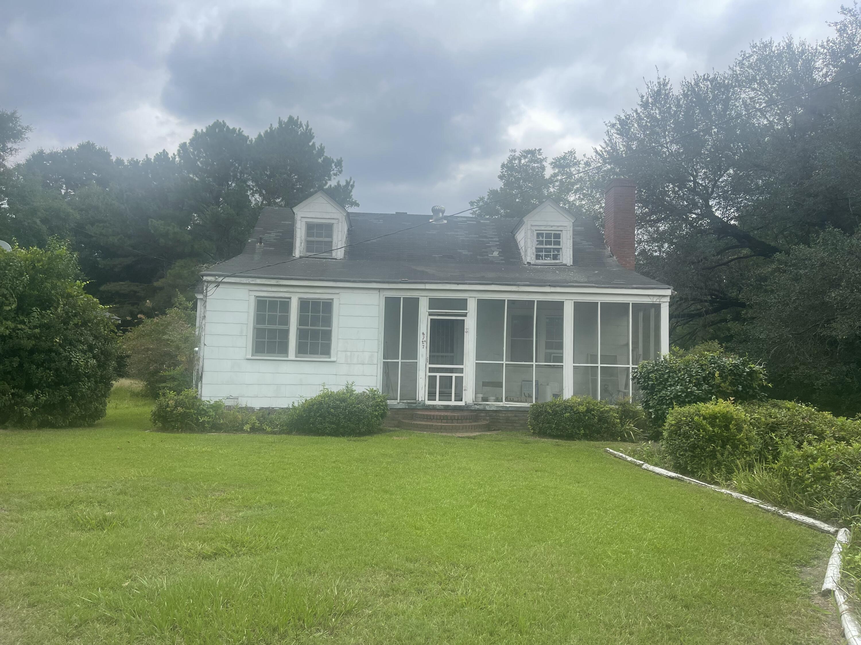 8725 Old State Road Holly Hill, SC 29059 - Photo 1 of 7 IMG_1418-preview