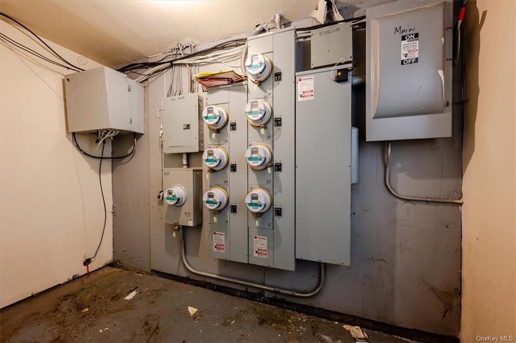 939 Croes Avenue Bronx, NY 10473 - Photo 18 of 34