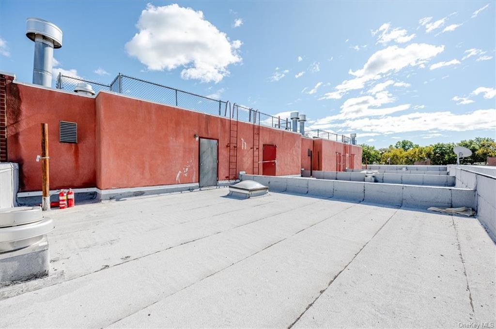 939 Croes Avenue Bronx, NY 10473 - Photo 29 of 34