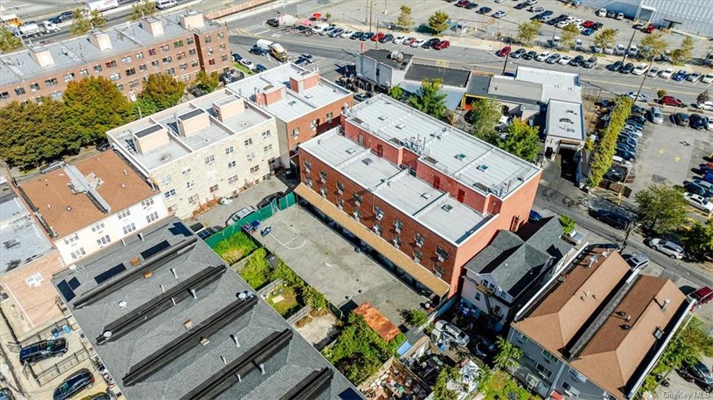 939 Croes Avenue Bronx, NY 10473 - Photo 33 of 34