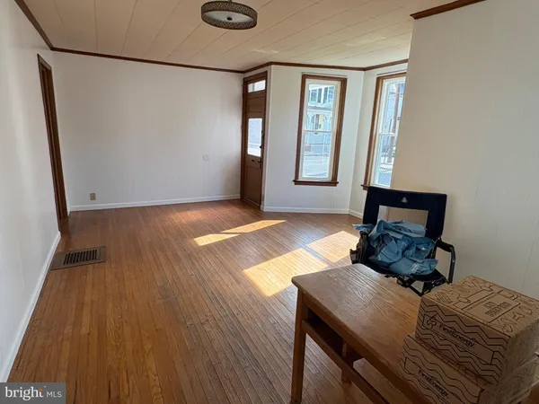 $1,200 | 50 East North Street, Unit 1, Waynesboro, PA 17268