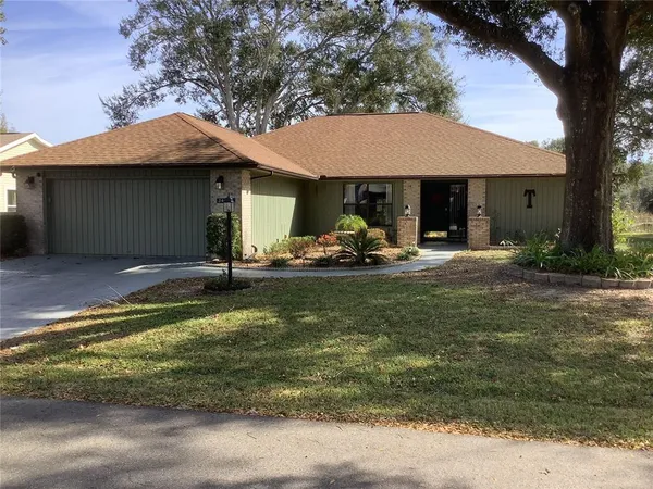 $305,000 | 34433 Cedarfield Drive, Dade City, FL 33523